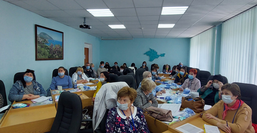 В Крымстате  прошел обучающий семинар - тренинг по порядку проведения Комплексного наблюдения условий жизни населения в 2022 году.